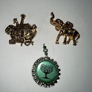 Set Of 2 Vintage Gold-Tone Animal Brooches & Tree Pendant With Green Accents